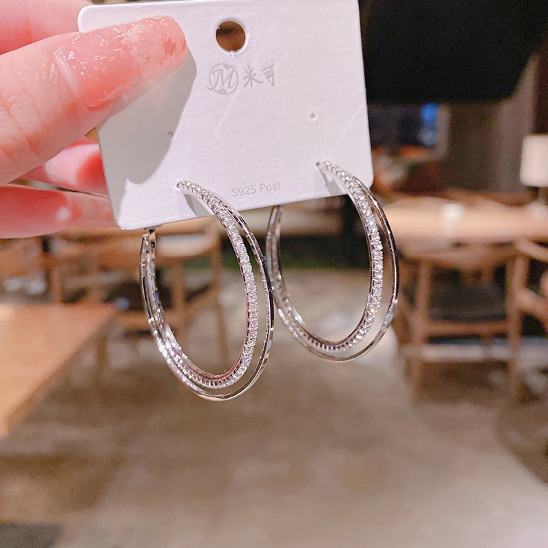New Trend Women's Hoop Earrings Rhinestone Twisted Circle