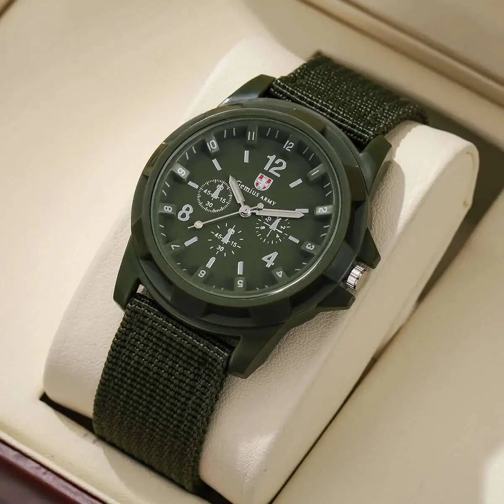 Men Military Watches Casual Nylon Band Mens Sport Quartz Watch Relogio Masculino Reloj Hombre（Without Box）