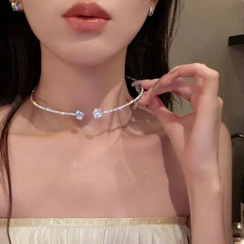 Fashion Rhinestone Heart Collar Choker Necklace for Women Simple Open Collar Necklace Torques Jewelry Accessories