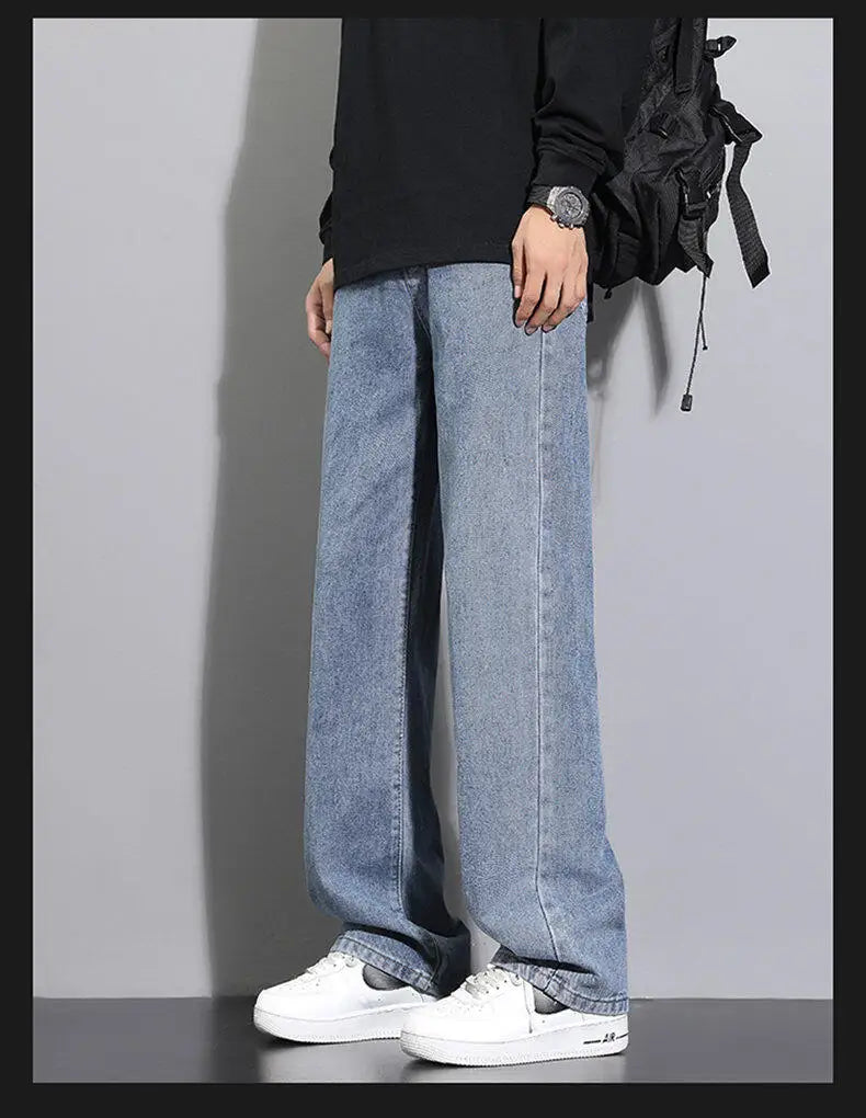 Men’s Relaxed Straight-Leg Jeans