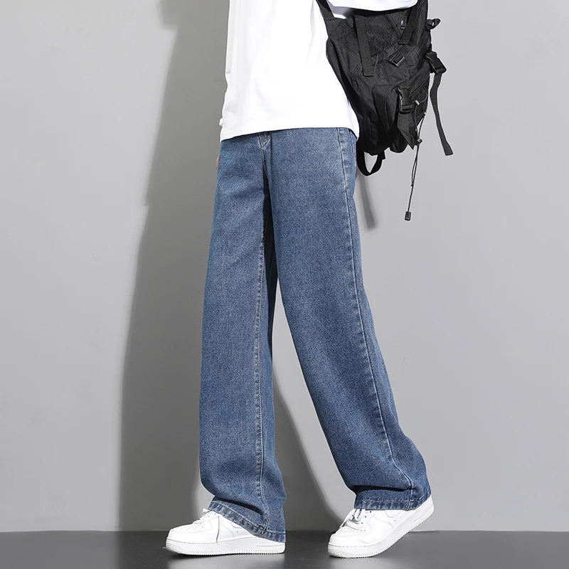 Men’s Relaxed Straight-Leg Jeans